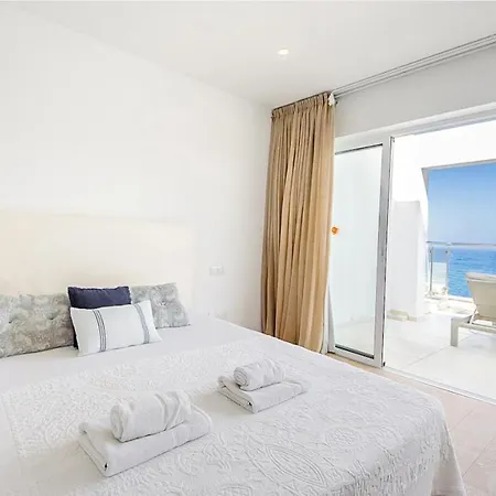In Sleeps 10 Includes Swimming Pool And Air Con * Protaras