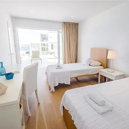 In Sleeps 10 Includes Swimming Pool And Air Con Villa